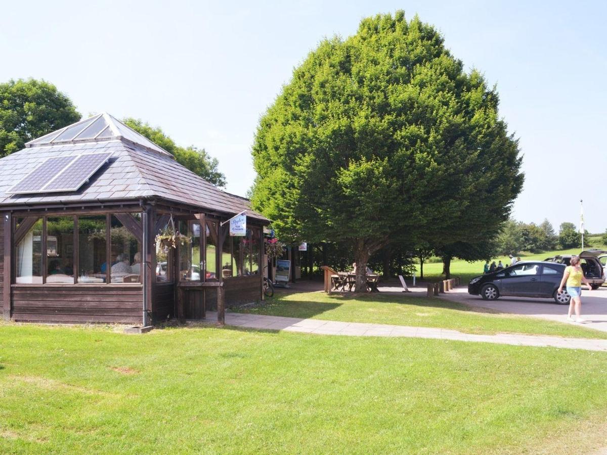 Valley Lodge Tiverton  Exterior photo